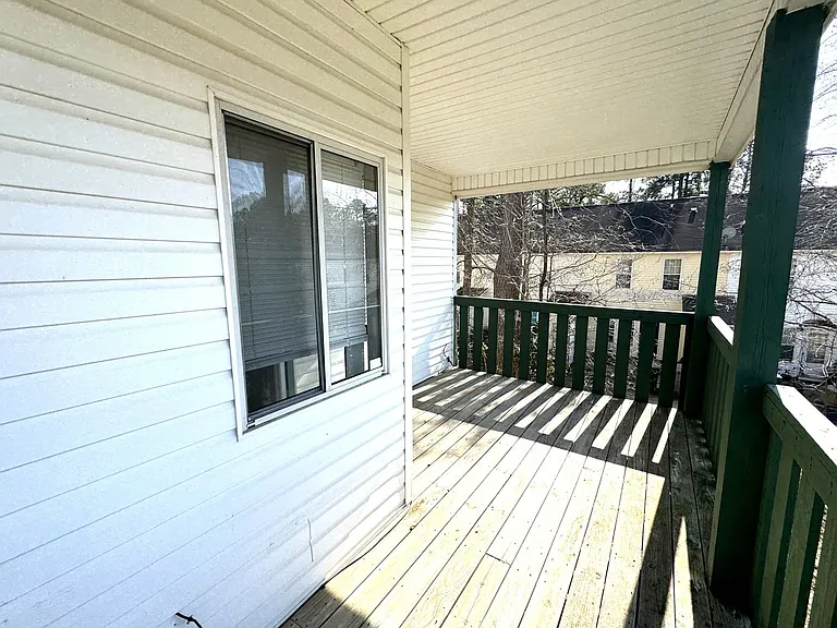 549 S Moore St — Photo 12