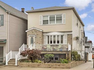 116 Lexington Ave, Bayonne, NJ 07002