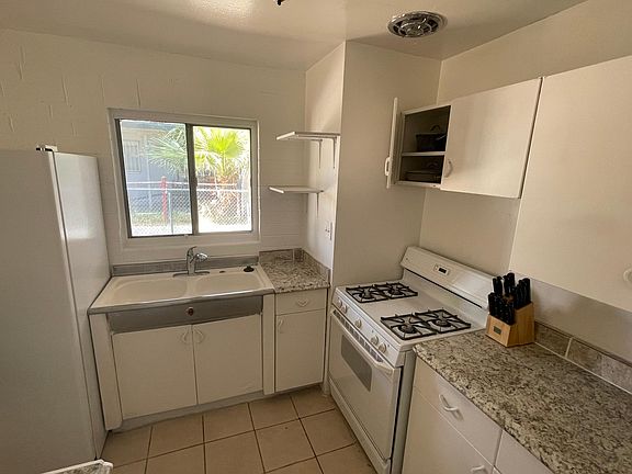 Kitchen 3