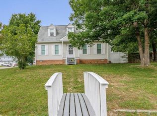 14312 Traywick Dr, Chester, VA 23836