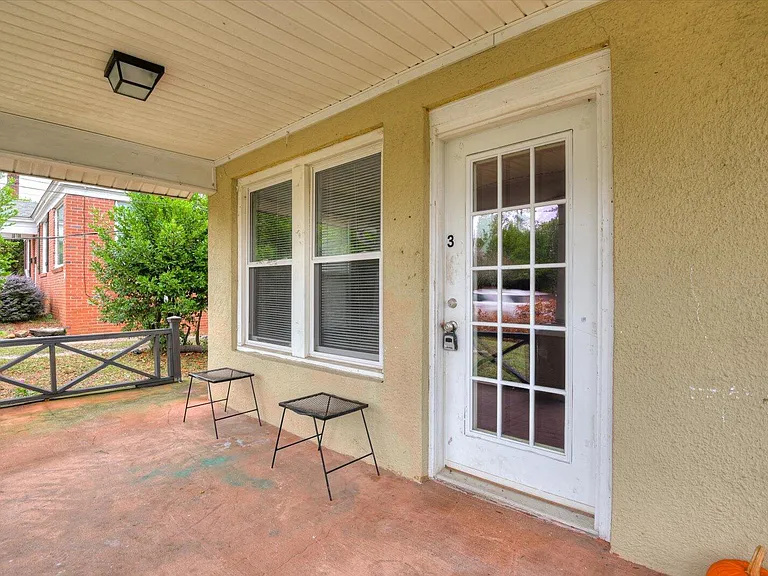 1011 Georgia Ave #3 — Photo 4