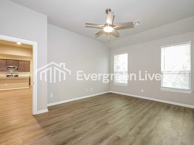 10617 SW 20th St — Photo 7