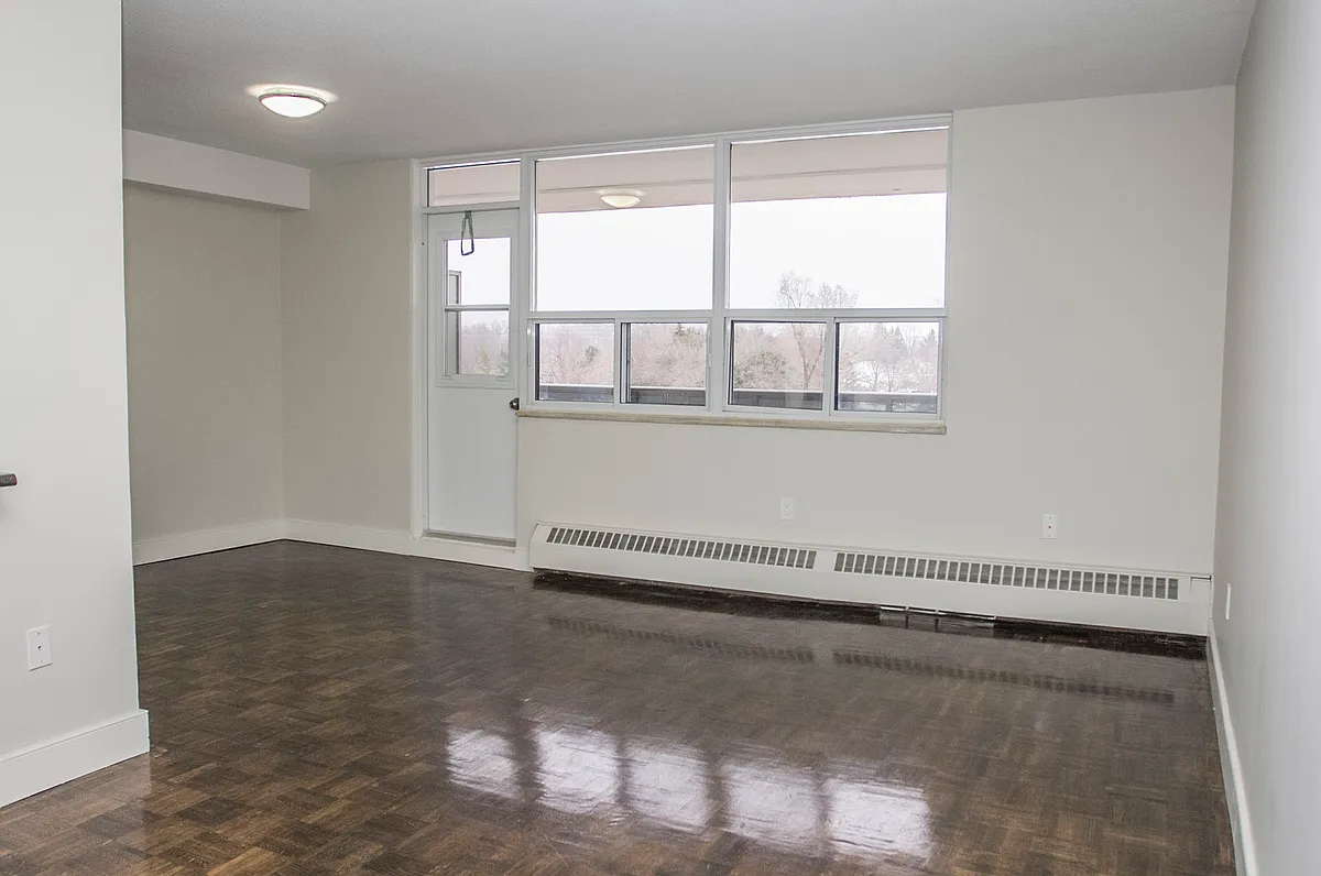2250 Homelands Dr — Photo 4
