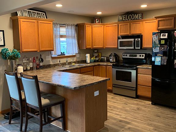 3rd image of 1113 Amelia Dr #4
