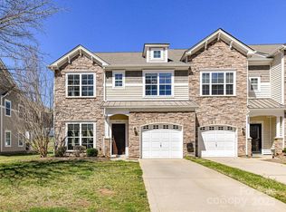 4634 Craigmoss Ln, Charlotte, NC 28278