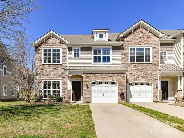 4634 Craigmoss Ln, Charlotte, NC 28278