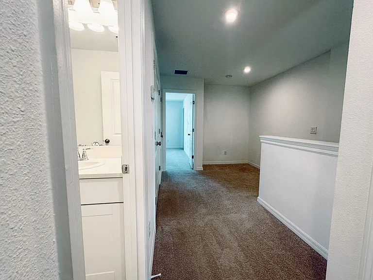 5770 Windy Bay Ter — Photo 19