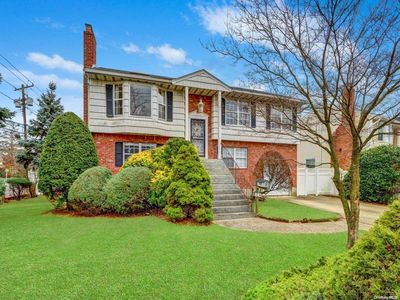 1918 Old Mill Road, Merrick, NY, 11566