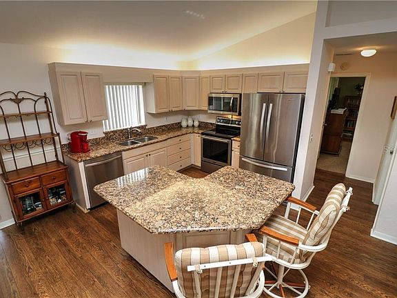 5th image of 13660 SE 90th Ct