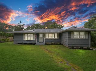 4 Lower Cross, Shoreham, NY 11786