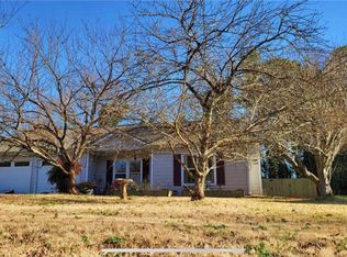 4325 Hidden Meadow Cir, Buford, GA 30518
