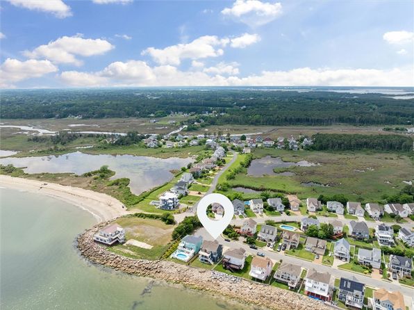 125 Grand View Dr, Hampton, VA 23664