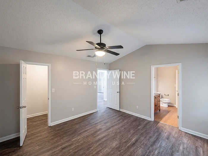 113 Eva Dr — Photo 17