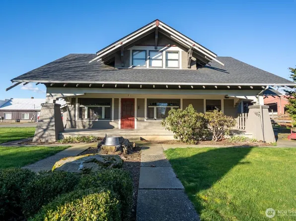 790 E Badger Road, Lynden, WA 98264