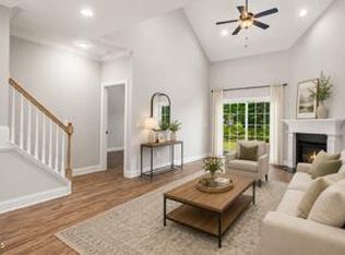 629 Barneswyck Dr, Fuquay Varina, NC 27526