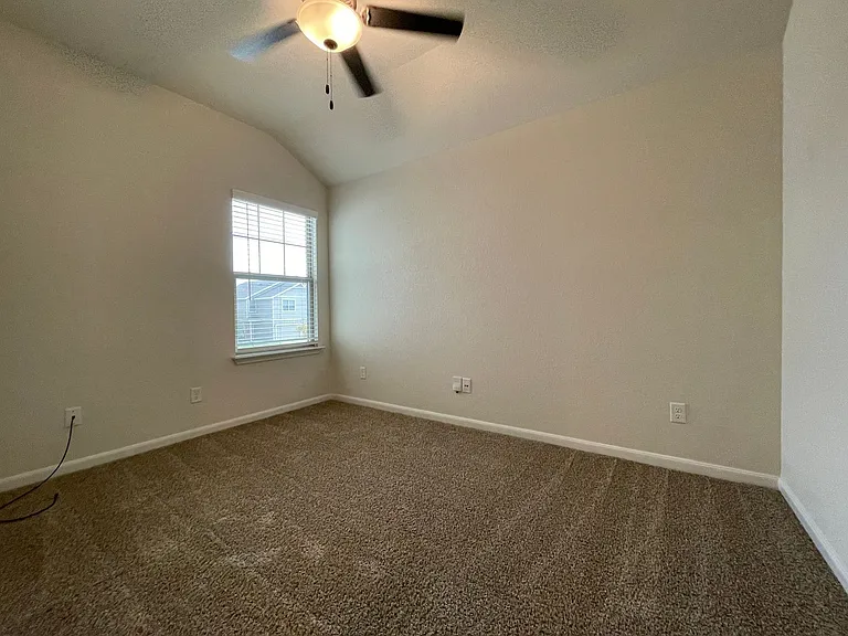 10330 Lynwood Vlg #101 — Photo 16