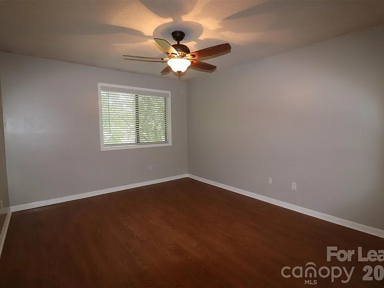 1472 Riverwood Ct — Photo 8