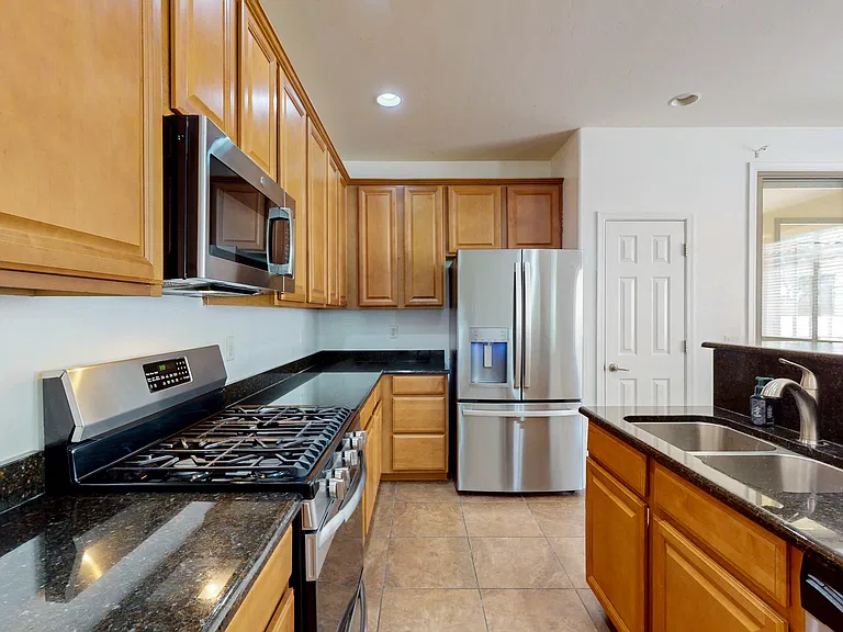 7123 W Festival Way — Photo 41
