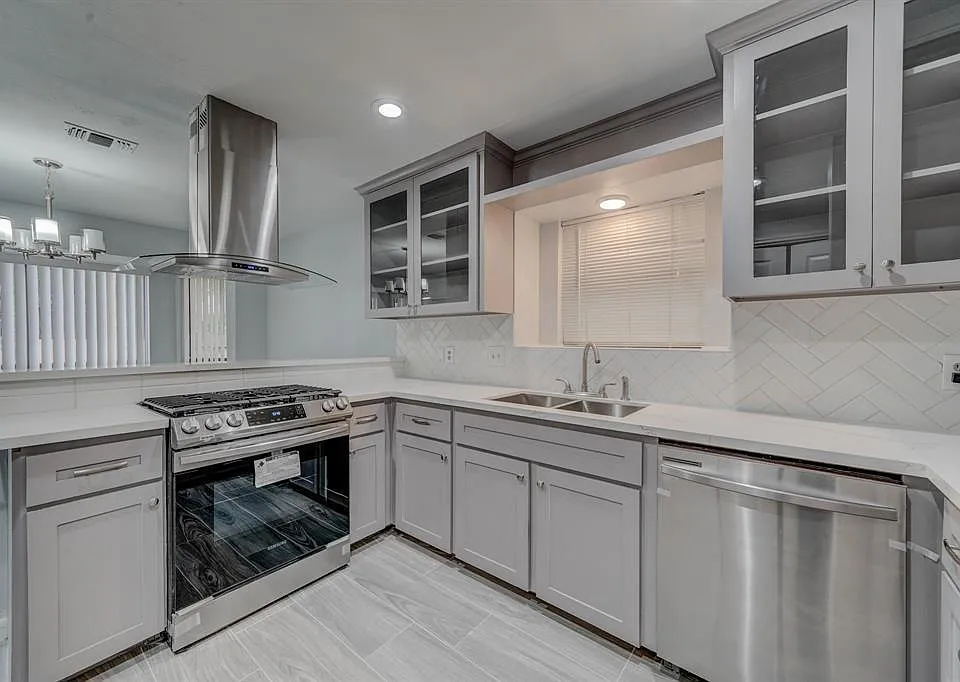 78 Brookflower Rd