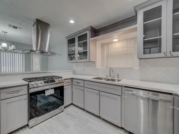 78 Brookflower Rd, Spring, TX 77380