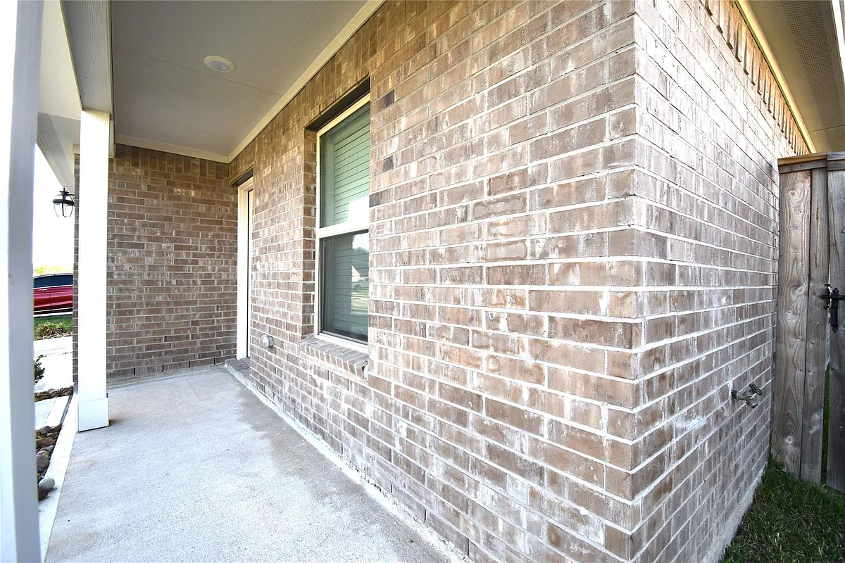 Building Photo - 3326 Spanish Oak Ln