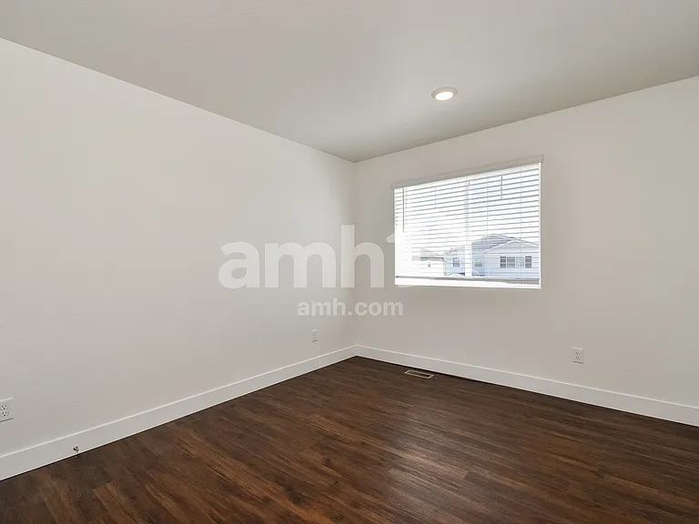 7618 Mardale Ln — Photo 18