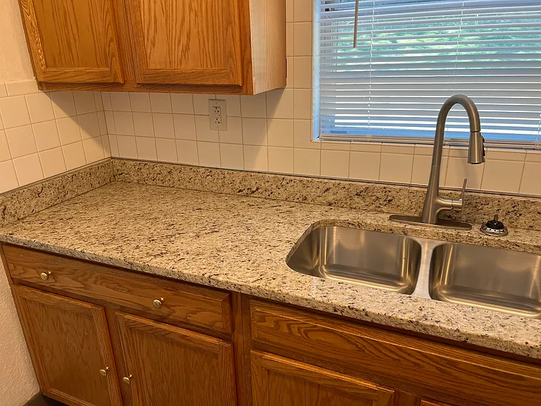 7630 High Dr — Photo 12