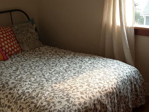 Upstairs Bedroom East