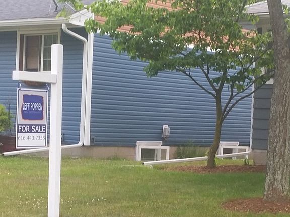 5th image of 4495 Burgis Ave SE
