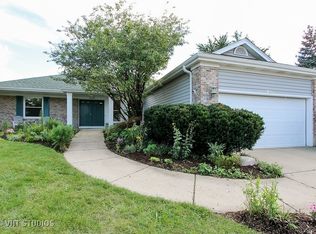 1009 Oak Ridge Dr, Streamwood, IL 60107