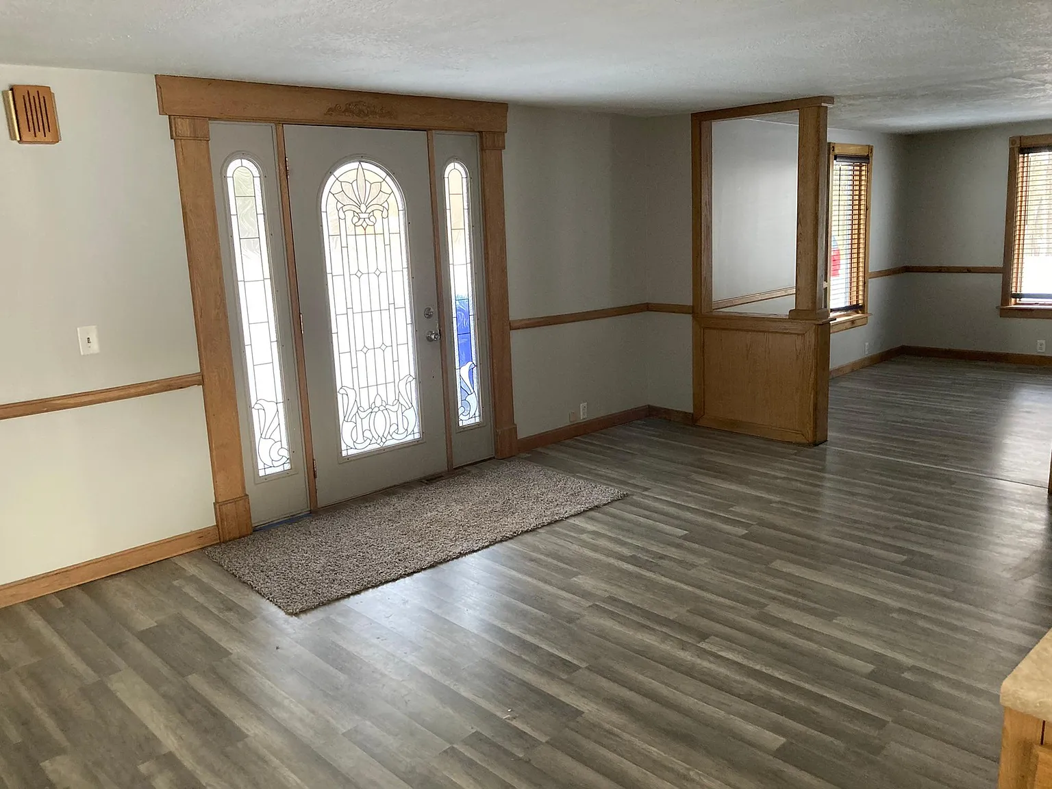 3 bed, 1500 sqft, $1,600 — Photo 2