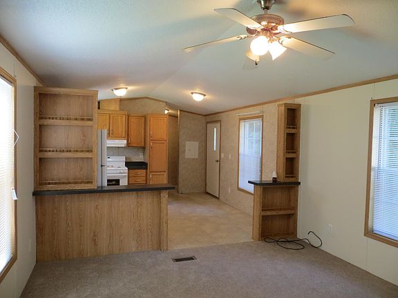 3rd image of 50 Skyridge Ln