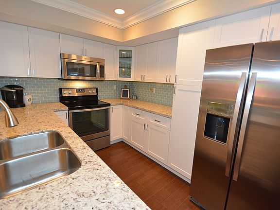 4th image of 7156 Ballantrae Ct
