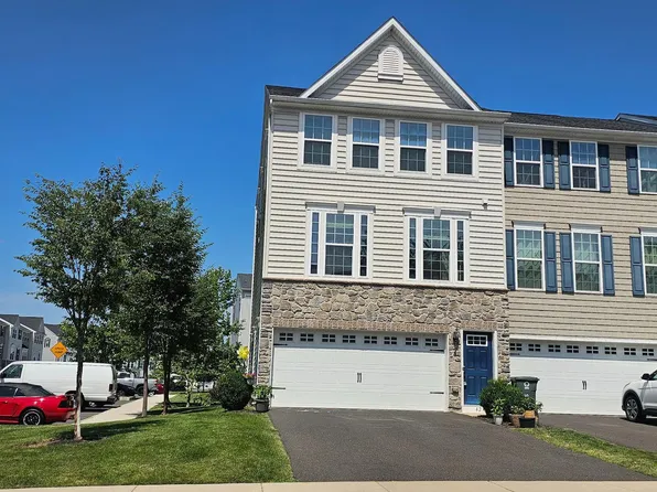 423 Arbor Blvd, Perkasie, PA 18944