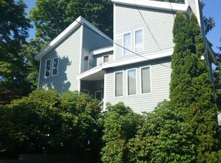 25 Shaw St, West Roxbury, MA 02132