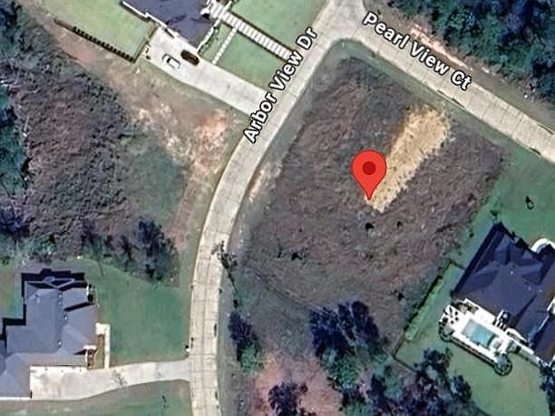 2nd image of 439 Arbor View Dr
