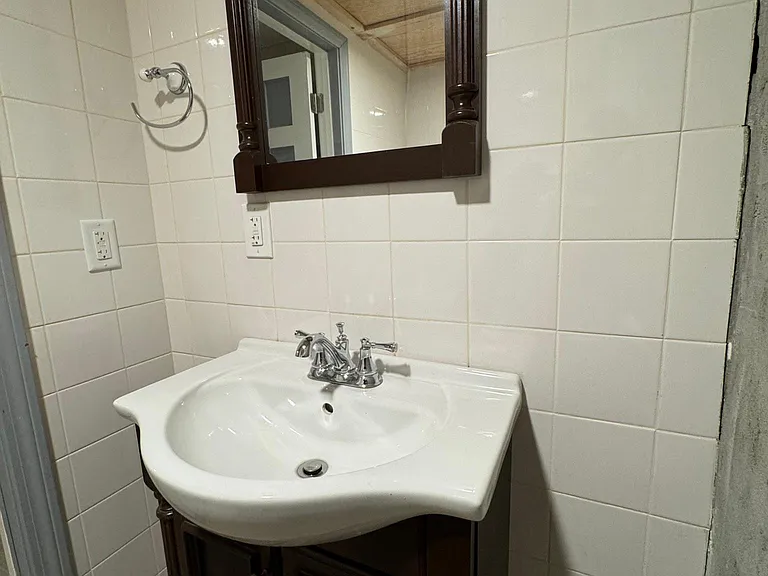 165 Bennington St #1 — Photo 9