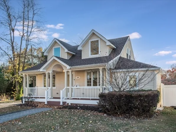 15-04 Elmary Pl, Fair Lawn Boro, NJ 07410