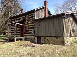 334 Twin Lakes Rd, Latrobe, PA 15650