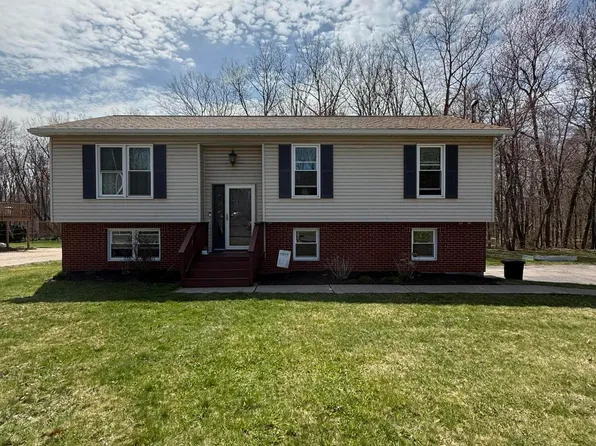 530 Hillside Dr, Hazle Township, PA 18202