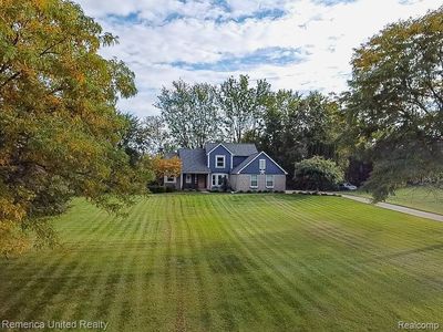 134 Amber Glen Dr, Howell, MI, 48843