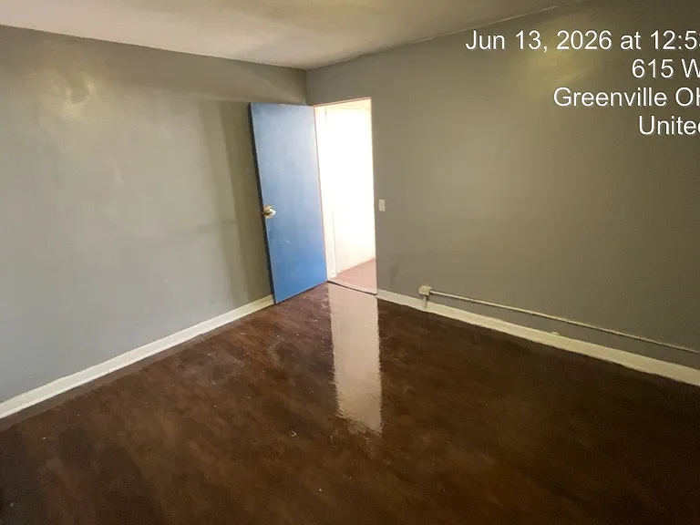 609 Walnut St #B-6 — Photo 3
