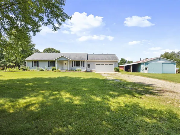 15025 Pine Lake Ave, Cedar Springs, MI 49319