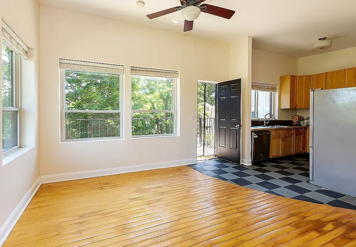 5420 Sylvan Avenue — Photo 3