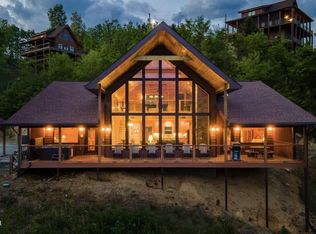 827 Vixen Run, Gatlinburg, TN 37738
