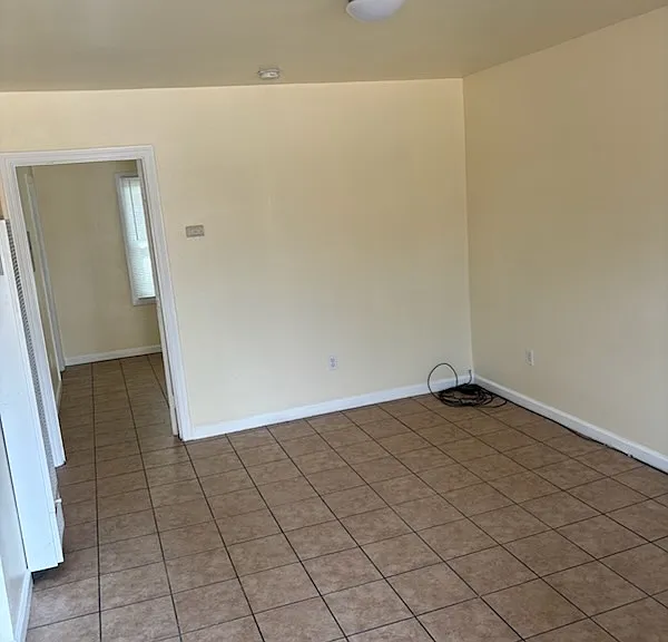 623 N Edison St #4 — Photo 3