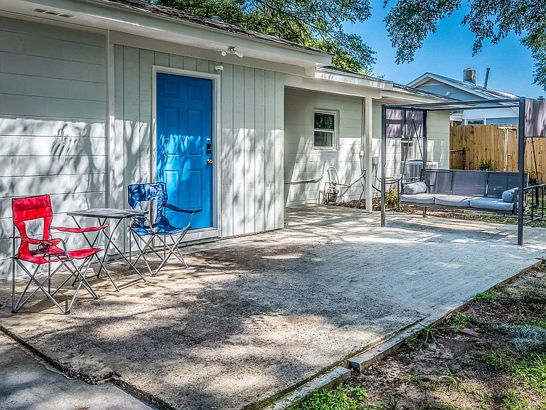 5057 Walker St — Photo 33