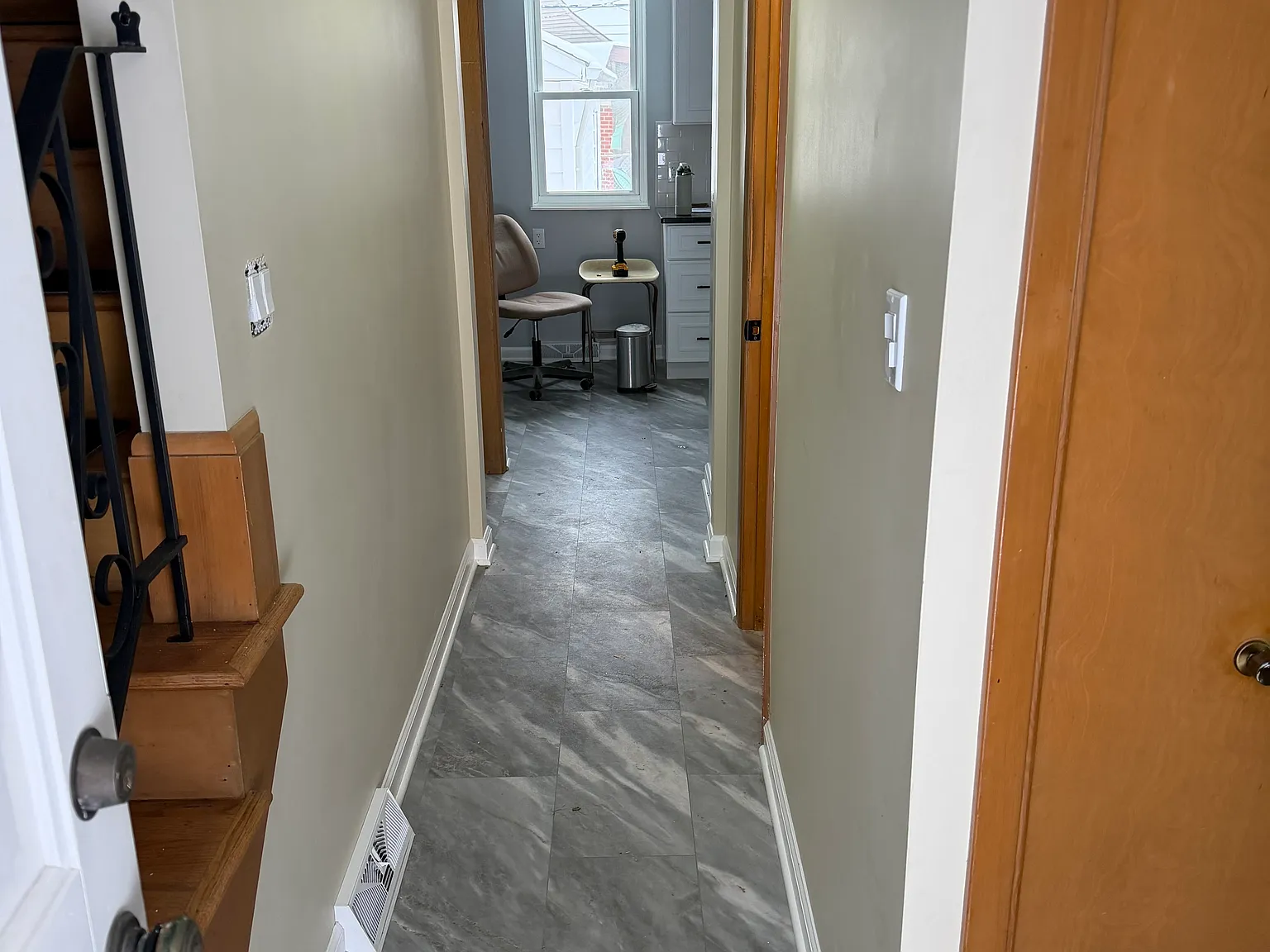 3 bed, 1.5 bath, 1456 sqft, $2,100 — Photo 2
