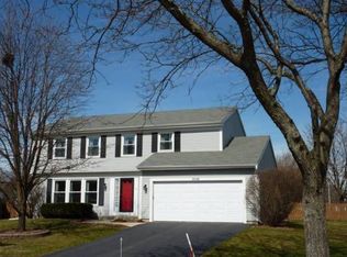 2245 Woodland Cir, Naperville, IL 60565