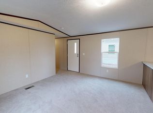 33 Grand Valley Dr, Springfield, IL 62702